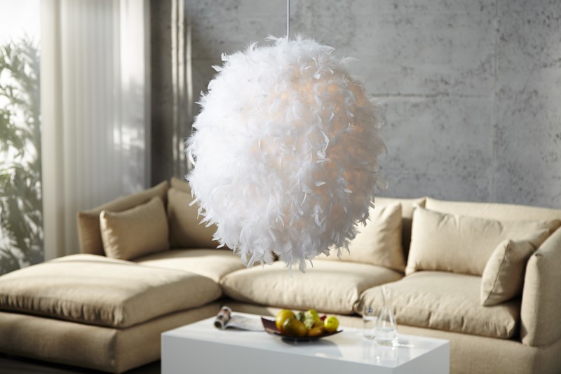 Závesná lampa Pantau biela / perie
